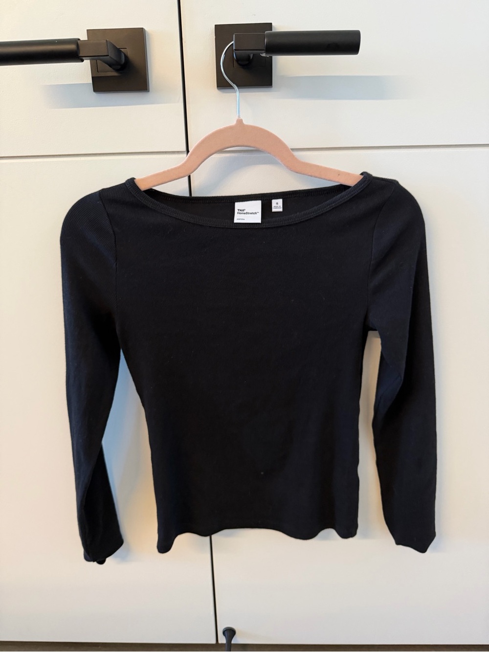 Aritzia black TNA long sleeve